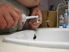 Sensitivity Toothpaste in Urethra